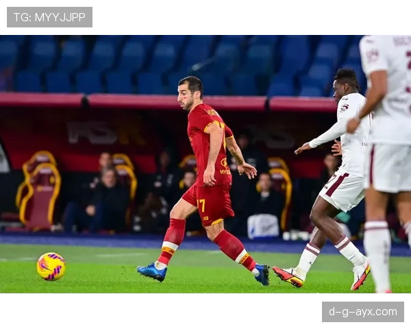 塔普索巴后防统治力尽显,助球队筑牢防线保持稳定 塔普索巴后防统治力尽显,助球队筑牢防线保持稳定