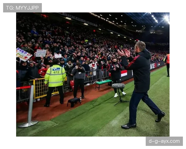 赫尔城黑橙军团新赛季启航,新帅战术革新引关注 赫尔城黑橙军团新赛季启航,新帅战术革新引关注