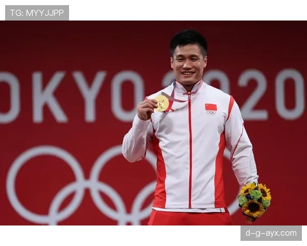 吕小军家里冰箱贴都是金牌