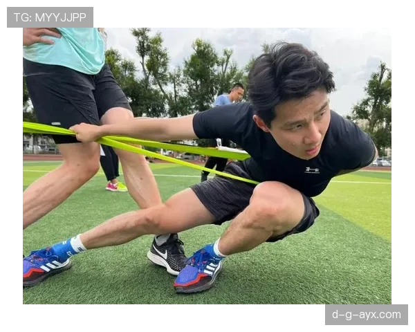 任子威训练完直接啃冰棍，这自律人设是不是有点绷不住了？